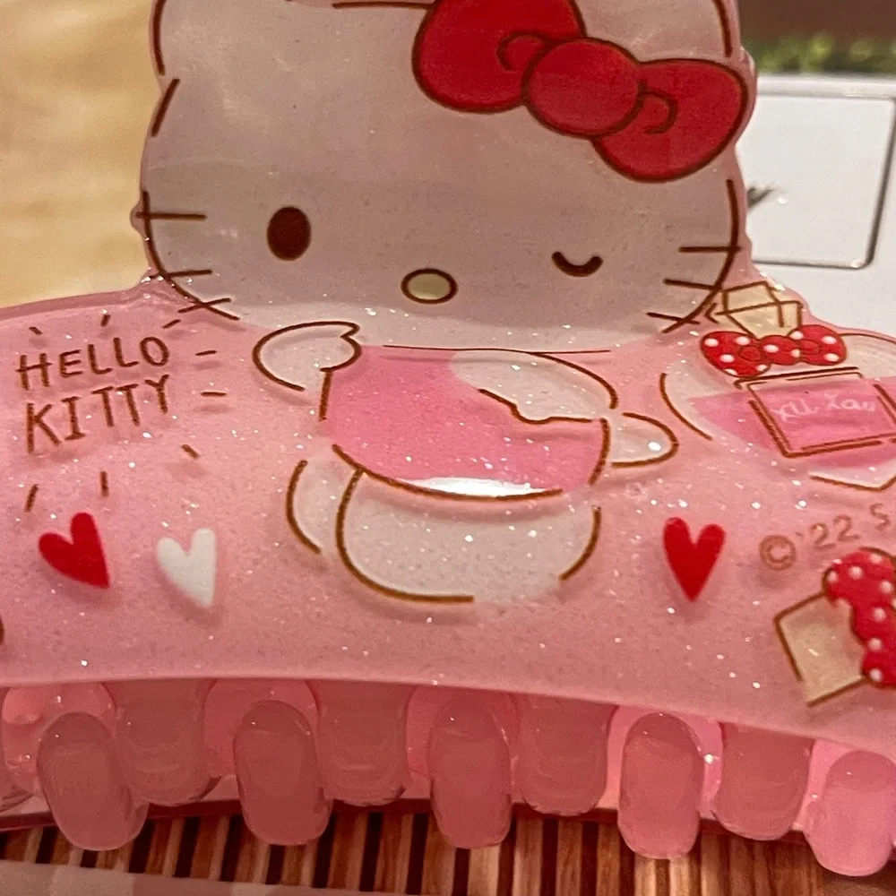 Sanrio Hello Kitty Pink Hair Claw Clip